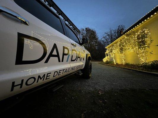 DAPrDAN Christmas Lighting Services