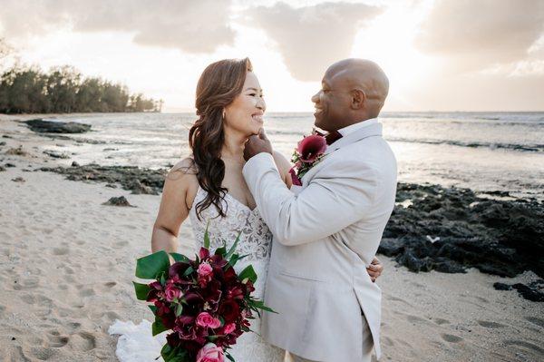 Wedding portraits on the beach at Loulu Palm Estate - Photography by HNL Studios www.hnlstudios.com