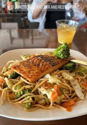 Salmon Lo Mein