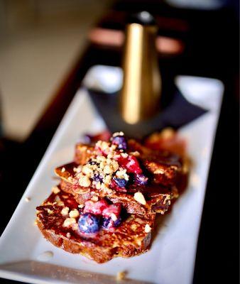 Banana-nut French toast