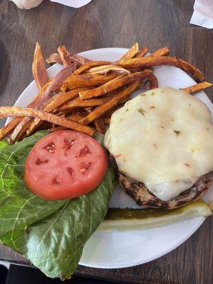 Cheeseburger with lettuce & tomato with sweet potato fries