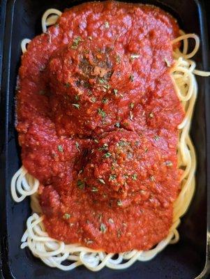 Spaghetti with meatballs