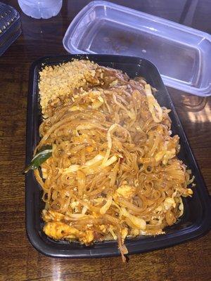 Chicken pad Thai mild