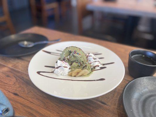 Green tea ice cream