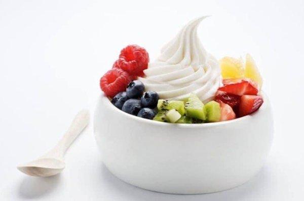 Frozen Yogurt With Healthy Toppings