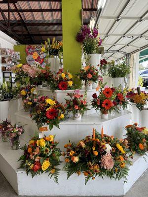 D & M Wholesale Flowers