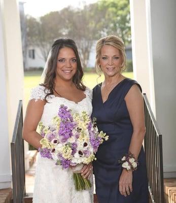 Did I mention brides  & bridal parties?! Love getting to send them down the isle glowing!