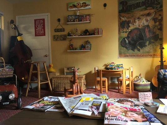 Cozy wait room feels more like your livingroom then a mechanic's den! Love it!