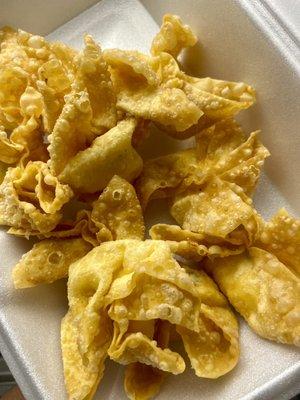 Crab rangoons