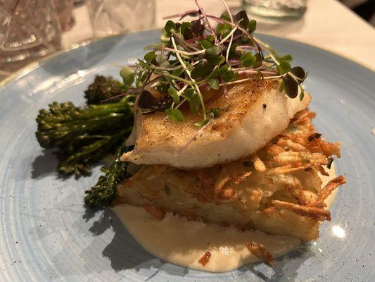 Chilean Seabass: potato & scallion rosti, caramelized onion soubise, broccolini, green tomato jam $46