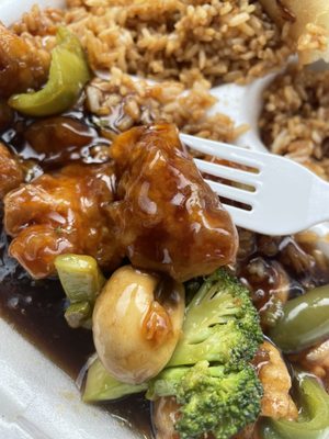 12. General Tso's Chicken Lunch Special