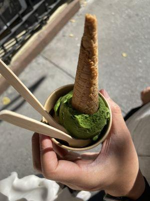 Gelato (matcha and hojicha)