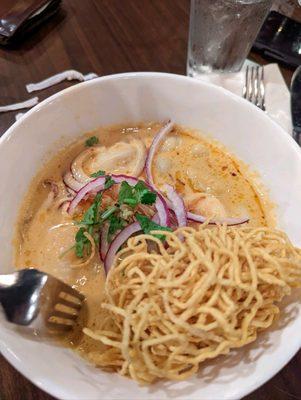 Khao Soi Curry  (Calamari, shrimp, scallops, mussels and a coconut yellow curry 5/5)