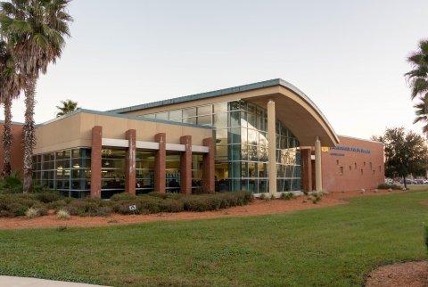 Exterior of Argyle Branch Library