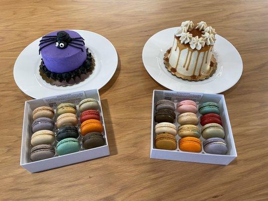 Halloween donut cake and caramel apple donut cake (macarons from Maca)