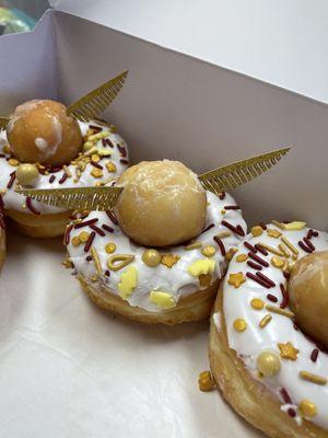 Golden snitch donuts for Harry Potter theme party