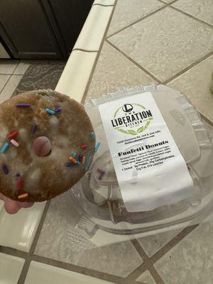 BEST healthy donuts I've ever had. My kids & I are obsessed with