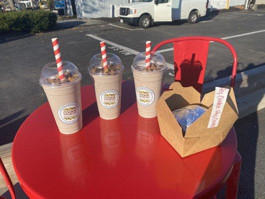 3 cookie quakes (cookies n cream I cream w/ chocolate chunk cookie) and ice cream sandwich