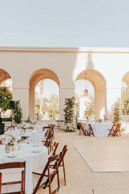 Location: Pasadena City Hall, Catering/Rentals/Coordination: Event Professionals, Photos: Nhiya Kaye Photography, Flowers: Violette’s Flower