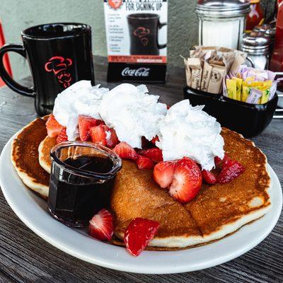 Strawberry buttermilk pancakes