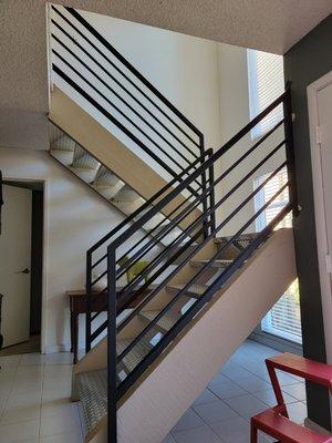 Horizontal railing