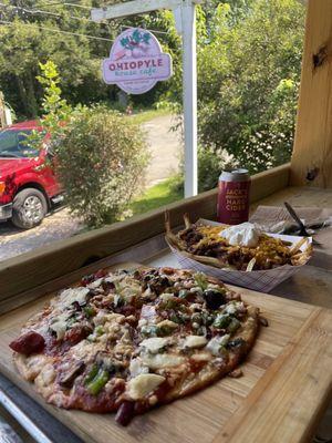 Veggie flatbread and veggie chili covered fries