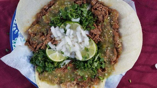 Ricos tacos de birria de res @#fernandoeltaquero 680 commercial st san jose ca 95112