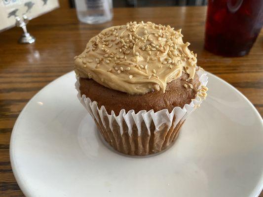 Warm Corn Bread / Corn muffin with Dulce de Leche frosting