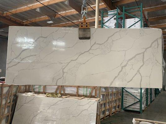 ECS203 Calaccata White
 110"X26"
 110"X36"
 110"42"
 110"52"
 126"X63"