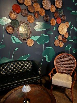 Lounge seating & hand-painted walls