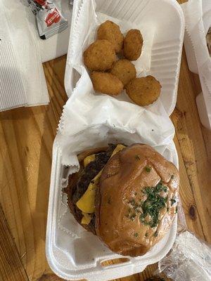 Cheeseburger with corn nuggets