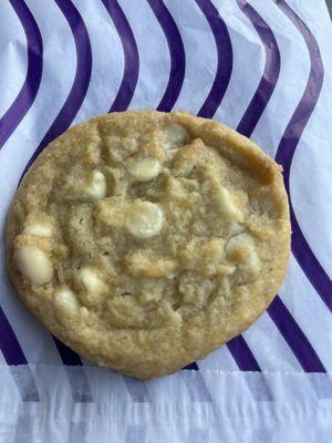 White Chocolate Macadamia classic cookie. They don't make macadamia in deluxe. The classic cookie tasted better than the deluxe.