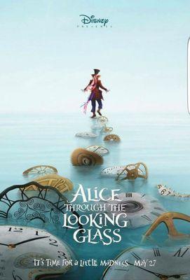 Love Johnny Dept in Alice through the Looking Glass