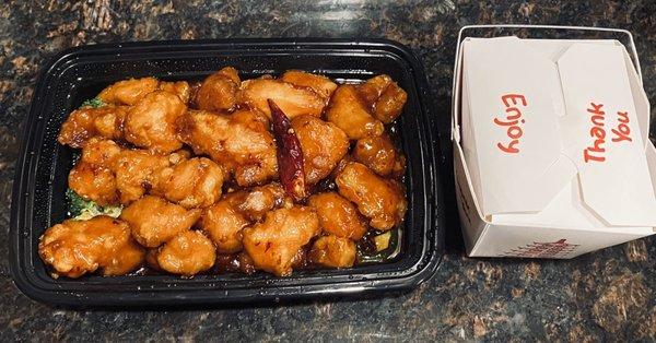 General Tso's Chicken (White meat) - Takeout