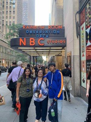 In New York by the entrance of the NBC Studio