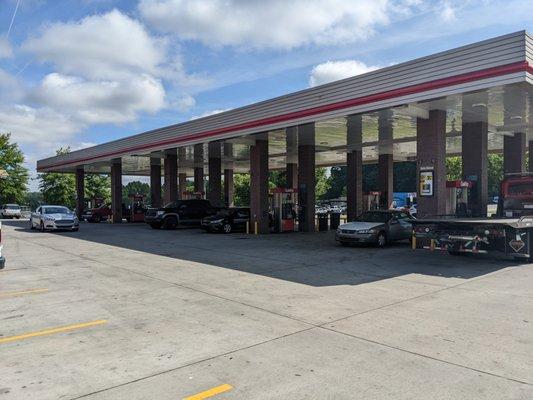 QuikTrip, 1350 S Cobb Dr SE, Marietta