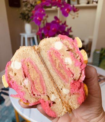 French Toast Mac stuffed cookie