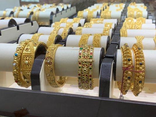 22kt gold bangles 1000s available