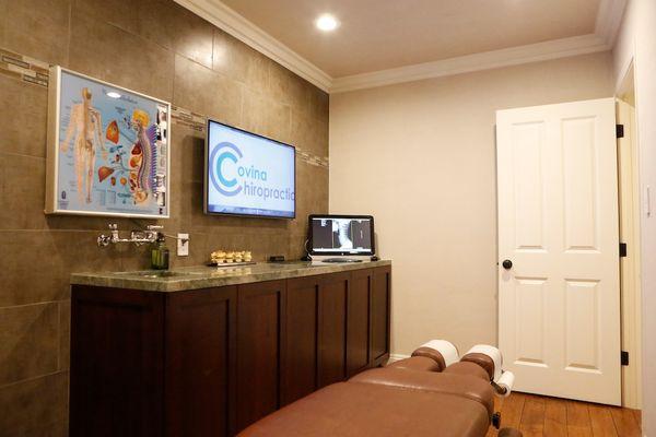 Covina Chiropractic: Treatment Room.