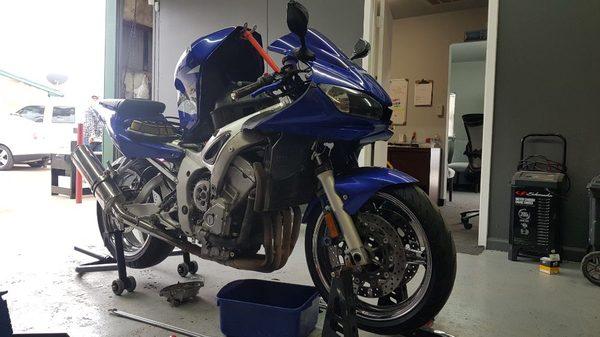 Yamaha r6
New clutch
Tune up