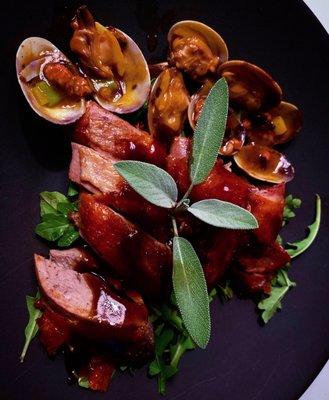 Roast Duck & Stir-Fried Clam with Black Bean Sauce