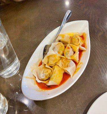 Shanghai Wonton in Chili Oil