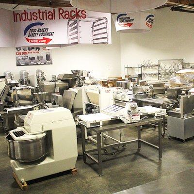 We stock a variety of Commercial Bake Ware Equipment.