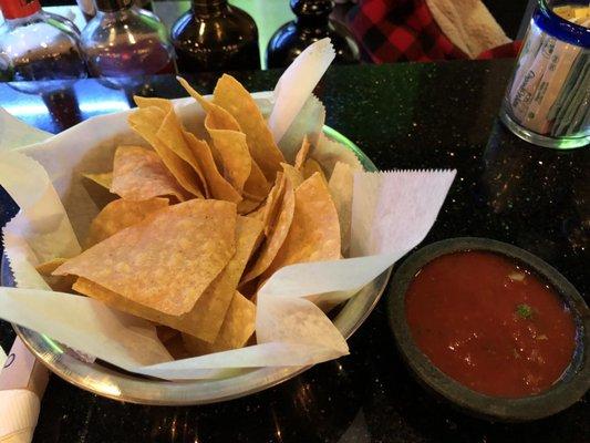 Delicious chips and salsa