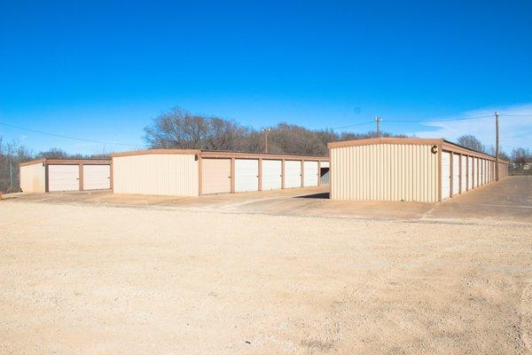 Easy Stop Storage in Lubbock, TX offers plenty of wide open space for easy drive-up access in and out of your unit!