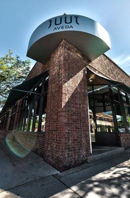 Front entrance of Juut Salonspa in St. Paul, MN.