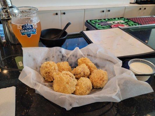 Great fried mushrooms and shrimp!!!