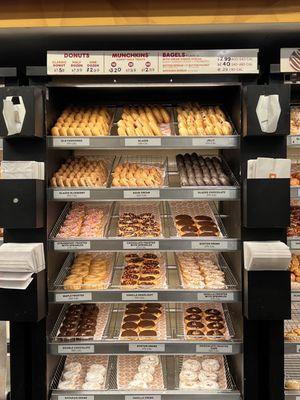 Donuts and munchkin prices