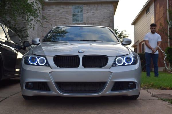 Can you tell this car hit a deer? Nope! The paint looks even better up close!