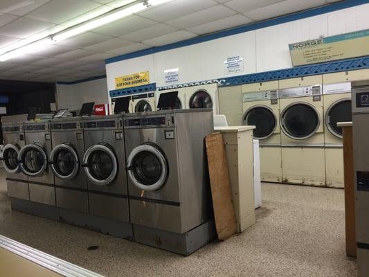 Forest Park Laundromat